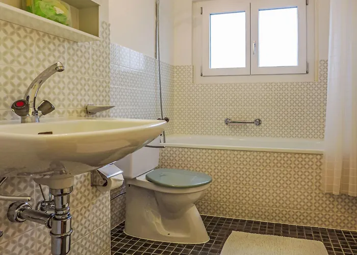 דירה Chesa Vuorcha By Interhome צואוץ