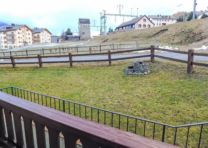 Chesa Vuorcha By Interhome